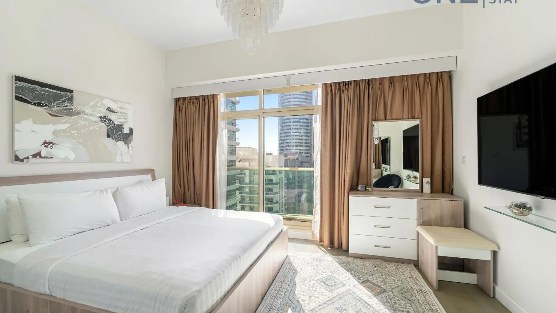 Amazing 3Br Apartment With Maid Room In Marina With Pool & Gym Dubai