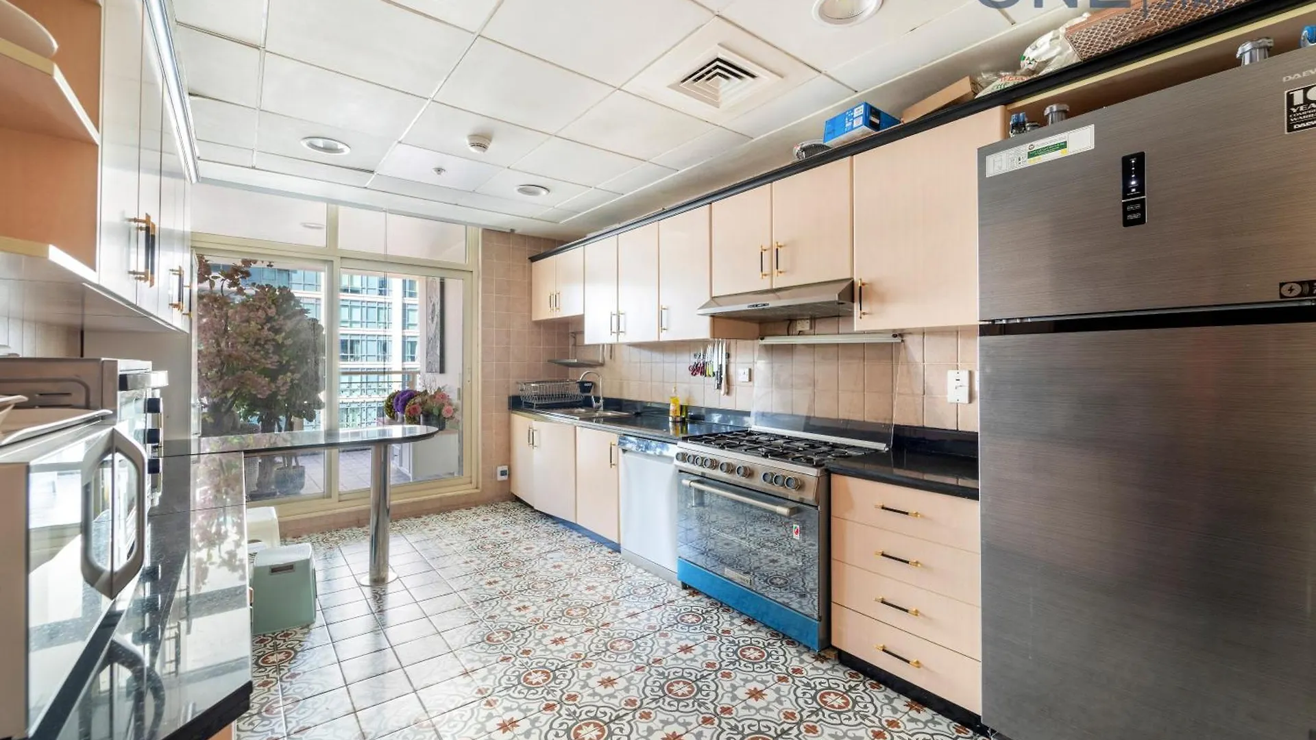 Amazing 3Br Apartment With Maid Room In Marina With Pool & Gym Dubai