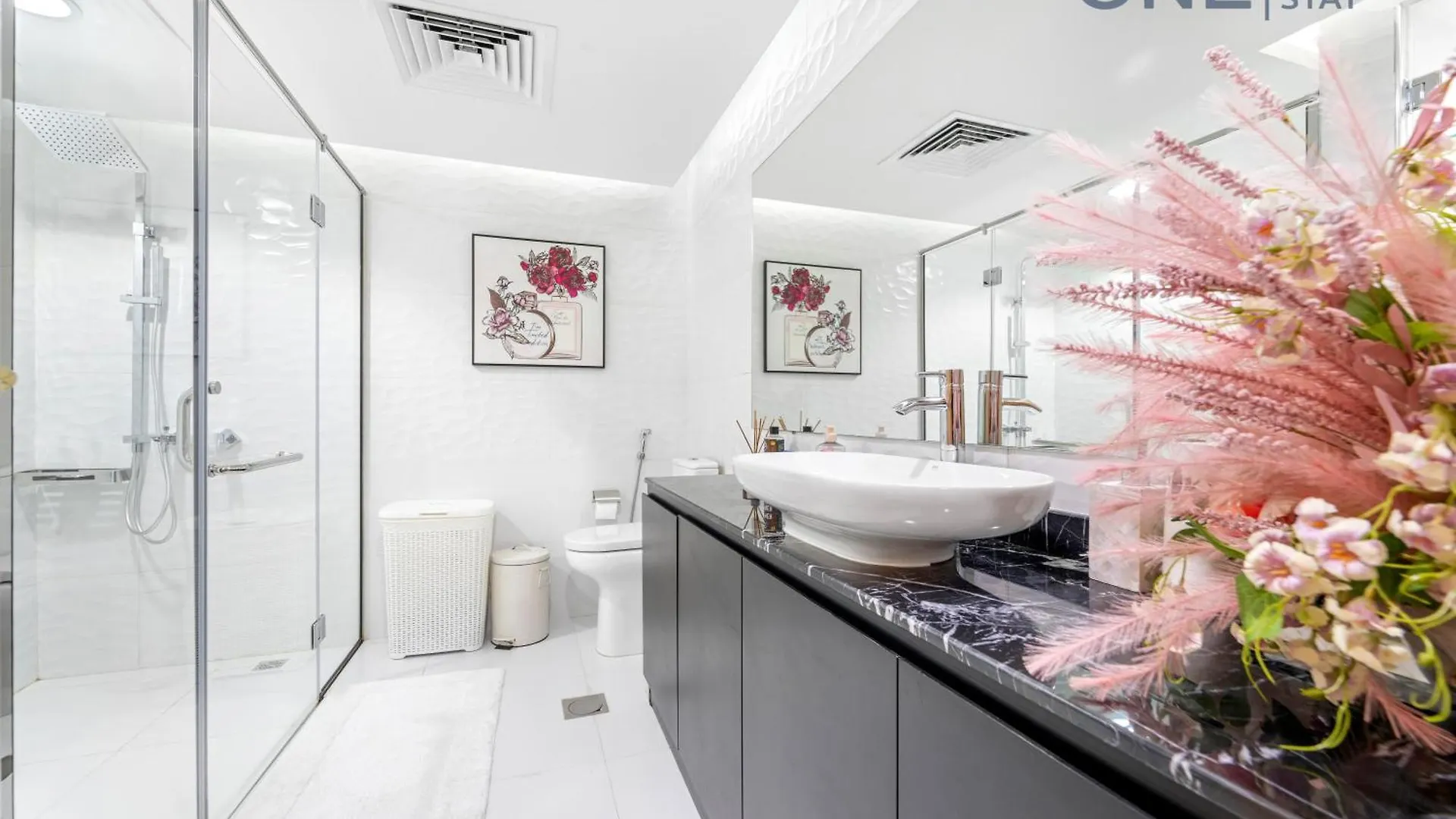 Amazing 3Br Apartment With Maid Room In Marina With Pool & Gym Dubai United Arab Emirates