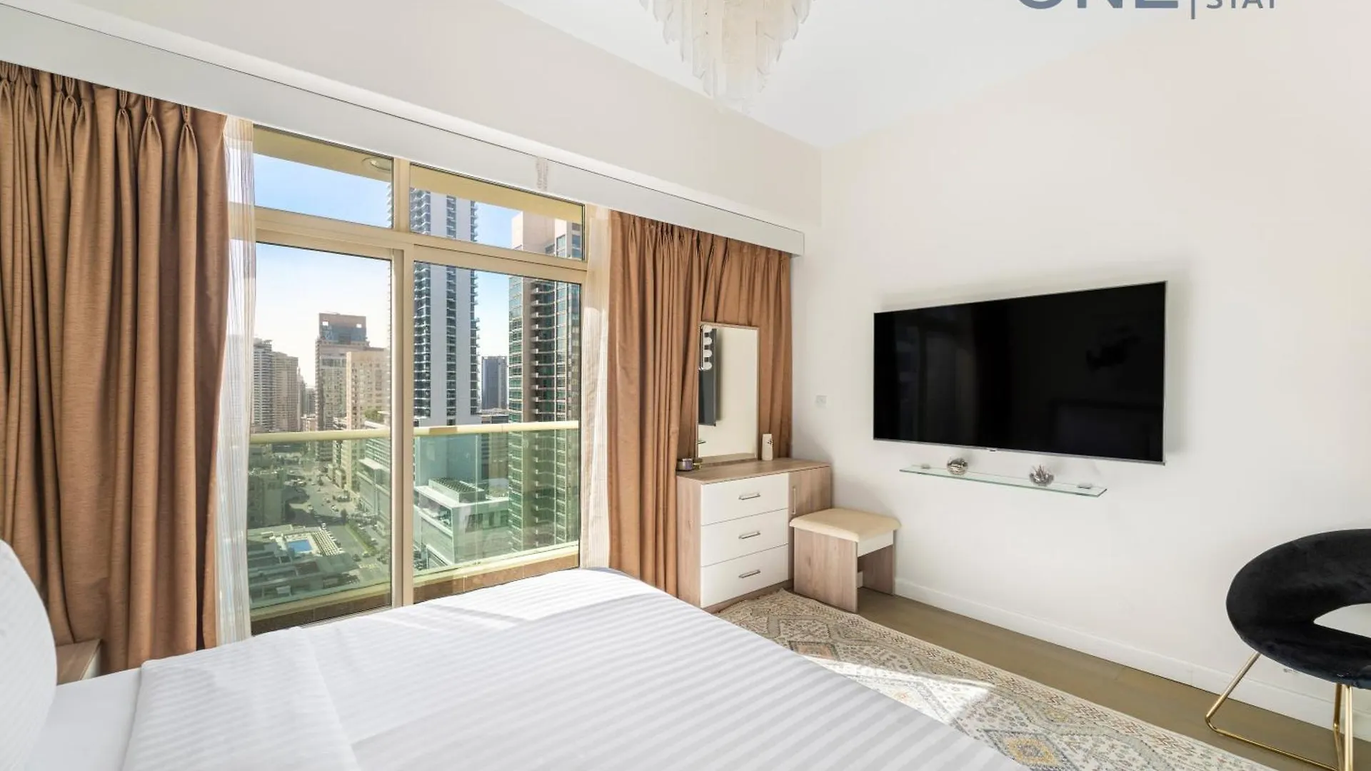 Amazing 3Br Apartment With Maid Room In Marina With Pool & Gym Dubai 0*,  United Arab Emirates