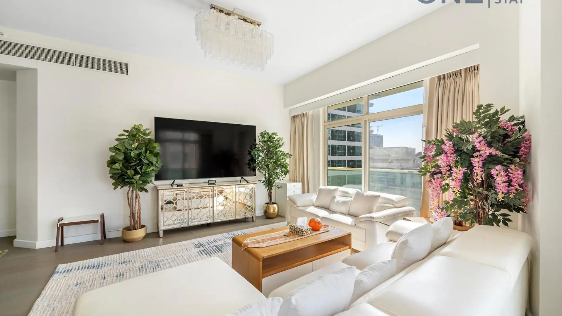 Amazing 3Br Apartment With Maid Room In Marina With Pool & Gym Dubai