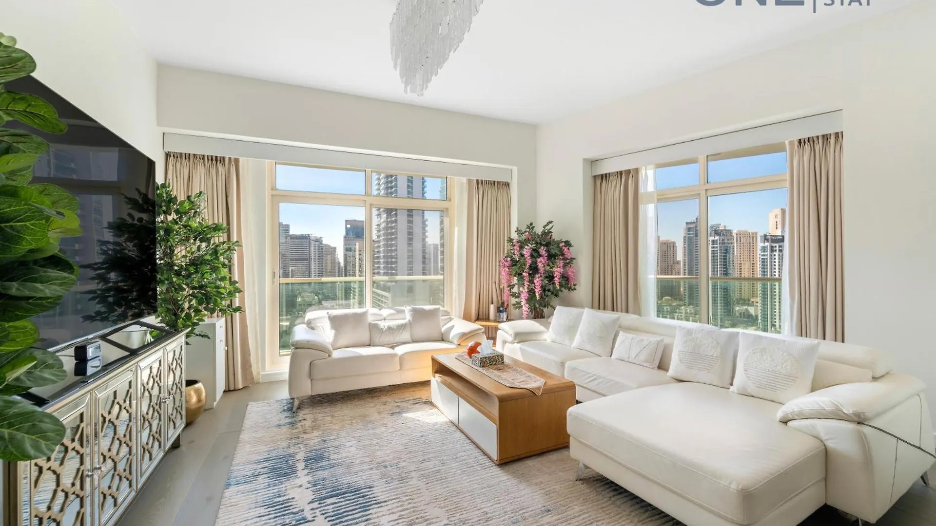 Amazing 3Br Apartment With Maid Room In Marina With Pool & Gym Dubai